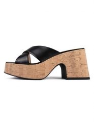 Loft37 Skórzane klapki w kolorze beżowo-czarnym rozmiar: 41. Brązowe klapki damskie loft37, bez wzorów, z otwartym noskiem, bez obcasa, na obcasie, bez zapięcia. Za 304.99 zł.