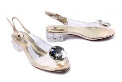 SCAVIOLA S-219 GOLD, sandały damskie. Żółte sandały damskie Sca'viola, z aplikacjami, bez obcasa, na obcasie, bez zapięcia. Za 369.67 zł.