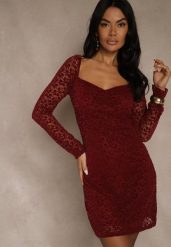 Bordowa Dopasowana Sukienka z Koronki z Kwadratowym Dekoltem Uwedia. Czerwone sukienki damskie Renee, bez wzorów, z koronki, bez ramiączek. Za 149.99 zł.
