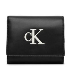 Portfel Calvin Klein. Czarne portfele damskie Calvin Klein, bez wzorów. Za 249.99 zł.