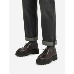 Półbuty G-Star Raw. Brązowe półbuty damskie G-Star Raw, bez wzorów, bez obcasa, na płaskiej podeszwie, bez zapięcia. Za 399.99 zł.