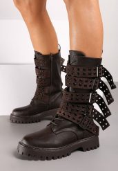 Brązowe Botki Workery w Stylu Biker z Licznymi Paskami z Klamrami Nirilora. Brązowe botki damskie Born2be, z jeansu, bez obcasa, na płaskiej podeszwie, bez zapięcia. Za 209.99 zł.