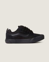 Vans Knu Skool Tenisówki damskie. Czarne trampki damskie Vans, bez wzorów, z gumy, przed kostkę, bez zapięcia. Za 239.99 zł.