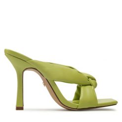 Klapki DeeZee. Zielone klapki damskie DeeZee, bez wzorów, bez obcasa, bez zapięcia. Za 139.99 zł.