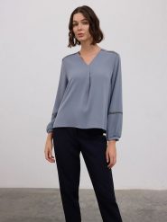 BGN Bluzka w kolorze antracytowym rozmiar: 34. Czarne bluzki damskie BGN, bez wzorów, bez kołnierzyka, bez ramiączek. Za 65.99 zł.