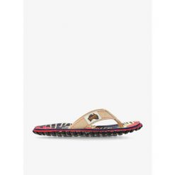 Japonki Gumbies Islander Flip-Flops. Brązowe klapki damskie Gumbies, bez wzorów, bez obcasa, bez zapięcia. Za 99.99 zł.
