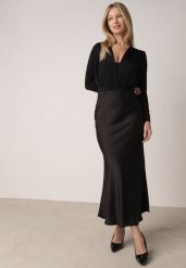 Czarna Satynowa Spódnica z Lekko Rozkloszowanym Dołem Zinnemira. Czarne spódnice damskie Born2be, l, bez wzorów, z satyny, eleganckie, maxi. Za 89.99 zł.