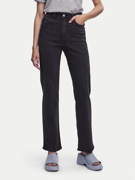 Pieces Jeansy Kelly 17147294 Czarny Straight Fit. Czarne jeansy damskie Pieces. Za 129.99 zł.