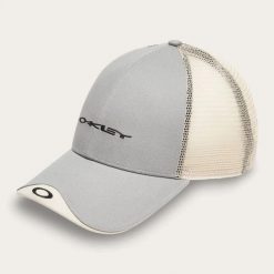 Czapka z daszkiem unisex Oakley CLASSIC TRUCKER szara FOS901343-28S. Szare czapki z daszkiem damskie Oakley, bez wzorów. Za 162.70 zł.