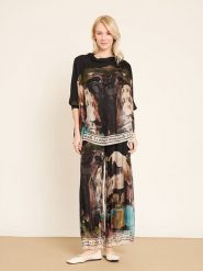 BGN Spodnie w kolorze czarnym ze wzorem rozmiar: 40. Czarne spodnie materiałowe damskie BGN, bez wzorów, z materiału. Za 195.99 zł.