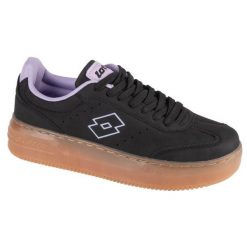 Buty damskie sportowe na platformie Lotto ISKAR PF RB. Czarne obuwie sportowe casual damskie Lotto, bez zapięcia. Za 109.99 zł.