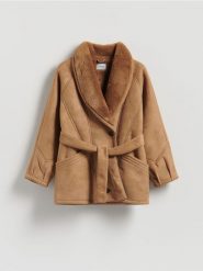 Kurtka z imitacji zamszu - beżowy. Brązowe kurtki damskie Reserved, l, bez wzorów, bez kaptura. Za 259.99 zł.