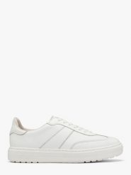Białe buty sportowe na lekkim spodzie NORA. Białe obuwie sportowe casual damskie Ryłko, ze skóry. Za 429.99 zł.