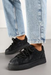 Czarne Sneakersy Ozdobione Cyrkoniami i Tłoczonym Noskiem Calreis. Czarne obuwie sportowe damskie Born2be, z jeansu, bez zapięcia. Za 69.99 zł.