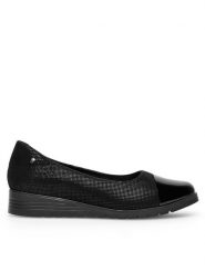 Go Soft Baleriny EST-TOMI-01 Czarny. Czarne balerinki damskie GO SOFT, bez wzorów, ze skóry. Za 179.99 zł.