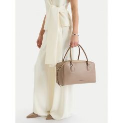 Torebka GINO ROSSI. Brązowe kuferki damskie Gino Rossi, bez wzorów, bez dodatków. Za 499.99 zł.