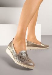 Złote Półbuty na Koturnie ze Skórzaną Wkładką i Ażurową Cholewką Arivos. Żółte półbuty damskie Born2be, w ażurowe wzory, z jeansu, bez obcasa, na koturnie, bez zapięcia. Za 149.99 zł.