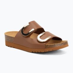 Klapki damskie Scholl Montery 2 Straps Ad Med. Brązowe klapki damskie Scholl, bez wzorów, z materiału, bez obcasa, bez zapięcia. Za 349.99 zł.