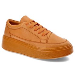 Pomarańczowe Sneakersy Venezia Stylowe Obuwie Damskie. Brązowe obuwie sportowe damskie Venezia, na wiosnę, ze skóry, bez zapięcia. Za 389.00 zł.