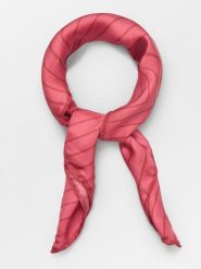 Becksöndergaard Jedwabna chusta "Rosea" w kolorze rożowym - 65 x 65 cm rozmiar: onesize. Różowe chusty damskie Becksöndergaard, bez wzorów, z jedwabiu. Za 139.20 zł.