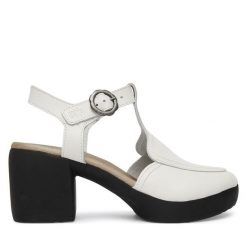 Sandały Fly London. Białe sandały damskie Fly London, bez wzorów, bez obcasa, na słupku, bez zapięcia. Za 589.99 zł.