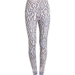Varley OAK STIRRUP Legginsy mauve snake. Fioletowe legginsy sportowe damskie Varley, l, z elastanu. Za 419.00 zł.