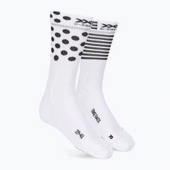 Skarpety rowerowe X-Socks Bike Race. Czarne skarpetki damskie X Socks, bez wzorów. W wyprzedaży za 88.00 zł.