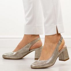 Złote ażurowe czółenka damskie na słupku Potocki 12582. Żółte czółenka damskie POTOCKI, w ażurowe wzory, ze skóry, z okrągłym noskiem, bez obcasa, na słupku. Za 179.00 zł.