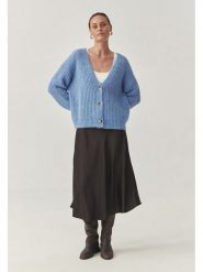 TATUUM Kardigan w kolorze błękitnym rozmiar: XXL. Niebieskie kardigany damskie TATUUM, xxl, bez wzorów, z wełny. Za 196.24 zł.