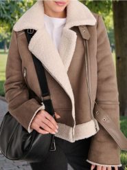 Kurtka - fioletowy. Fioletowe kurtki damskie Sinsay, l, bez wzorów, bez kaptura. Za 139.99 zł.