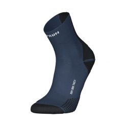 Skarpetki do biegania Kiprun Run 900 średnie grube. Niebieskie skarpetki damskie KIPRUN, bez wzorów, z dzianiny. Za 39.99 zł.