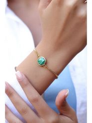 L'Atelier de Gaia Pozłacana bransoletka z malachitem rozmiar: onesize. Zielone bransoletki damskie L'Atelier de Gaia, pozłacane. Za 66.00 zł.