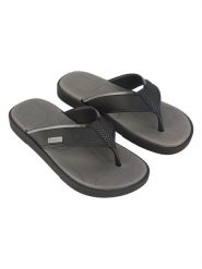 Ipanema Japonki w kolorze czarno-szarym rozmiar: 39/40. Czarne klapki damskie Ipanema, bez wzorów, z tworzywa sztucznego, z otwartym noskiem, bez obcasa, bez zapięcia. Za 83.42 zł.
