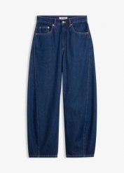 Jeansy o kroju balonowym, high waist. Niebieskie jeansy damskie bonprix, z podwyższonym stanem. Za 129.99 zł.