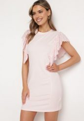 Jasnoróżowa Dopasowana Bawełniana Sukienka z Ażurową Falbanką Belohia. Czerwone sukienki damskie Born2be, w ażurowe wzory, z bawełny, eleganckie, bez ramiączek. Za 89.99 zł.