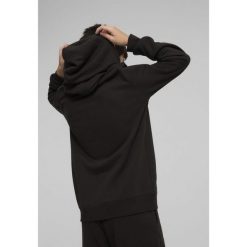 Młodzieżowa bluza z kapturem ESS z logo No. 1 PUMA Black. Czarna bluzy damskie Puma, m, bez wzorów, z dżerseju, z kapturem. W wyprzedaży za 149.00 zł.