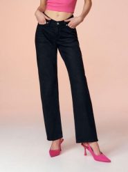 Jeansy straight leg - czarny. Czarne jeansy damskie Sinsay. Za 79.99 zł.