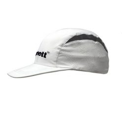 Czapka do biegania RUN BIAŁA. Białe czapki z daszkiem damskie BARNETT, bez wzorów. Za 80.00 zł.