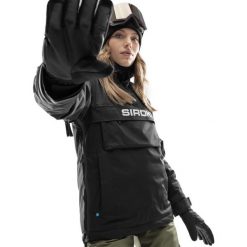 Kurtka snowboardowa damska W6-W Bruson. Czarne kurtki damskie SIROKO, bez wzorów, bez kaptura. Za 886.00 zł.