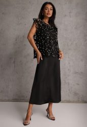 Czarna Bawełniano-Wiskozowa Sukienka Slip Dress z Ozdobną Narzutką Sagossia. Czarne sukienki damskie Renee, z aplikacjami, z bawełny, bez ramiączek. Za 239.99 zł.