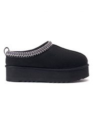 Mandel Botki "Ria" w kolorze czarnym rozmiar: 40. Czarne botki damskie Mandel, z materiału, bez obcasa, bez zapięcia. Za 174.43 zł.