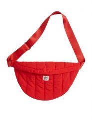 MOSS COPENHAGEN Saszetka w kolorze czerwonym - 37 x 17 cm rozmiar: onesize. Czerwone nerki i saszetki damskie Moss Copenhagen, bez wzorów, z materiału. Za 144.92 zł.