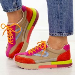 Taupe skórzane sneakersy damskie T.Sokolski 339. Obuwie sportowe damskie Sokolski, na jesień, z jeansu, bez zapięcia, trekkingowe. Za 279.00 zł.