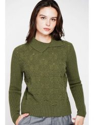 C& Jo Sweter w kolorze zielonym rozmiar: 40. Zielone swetry klasyczne damskie C& Jo, ze splotem, bez kołnierzyka. Za 126.45 zł.