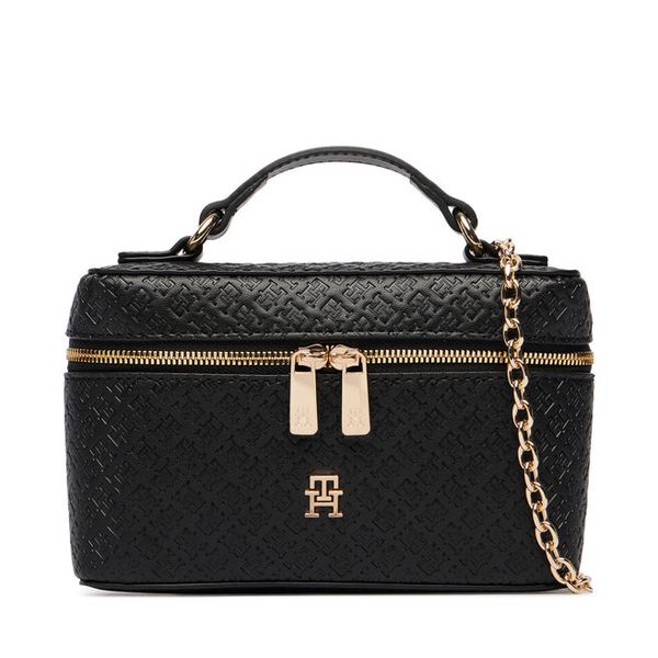 Torebka Tommy Hilfiger. Czarne kuferki damskie Tommy Hilfiger, bez wzorów, bez dodatków. Za 369.99 zł.
