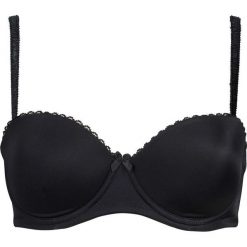 Biustonosz "bardotka" bonprix czarny. Czarne biustonosze bonprix, z koronki. Za 59.99 zł.