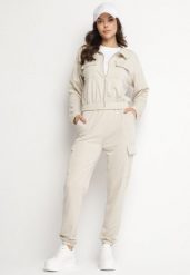 Jasnobeżowy Komplet Dresowy Cargo Bluza i Spodnie z Kieszeniami Kormilla. Brązowe bluzy damskie Born2be, m, bez wzorów, z dresówki, bez kaptura. Za 84.99 zł.