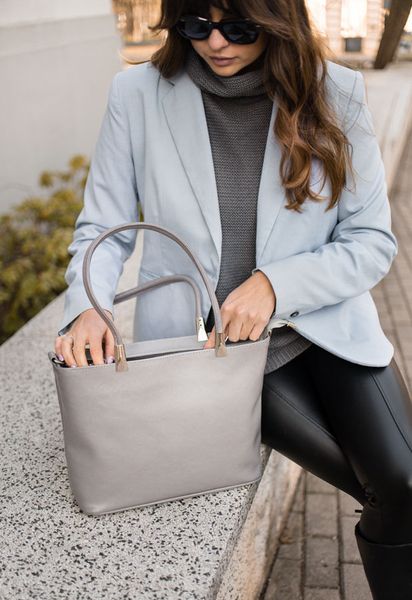 Shopperka skórzana DAN-A t458 popiel/ szary. Szare torebki klasyczne damskie DAN-A, ze skóry, bez dodatków. Za 379.99 zł.