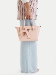 Nine West Torebka CEO-Serene-LX10185 Różowy. Czerwone torebki klasyczne damskie Nine West, z materiału, bez dodatków. Za 349.99 zł.