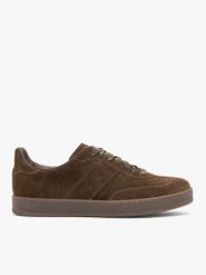 Brązowe sportowe półbuty ze skóry welurowej. Brązowe obuwie sportowe casual damskie Ryłko, z jeansu, bez zapięcia. Za 479.99 zł.